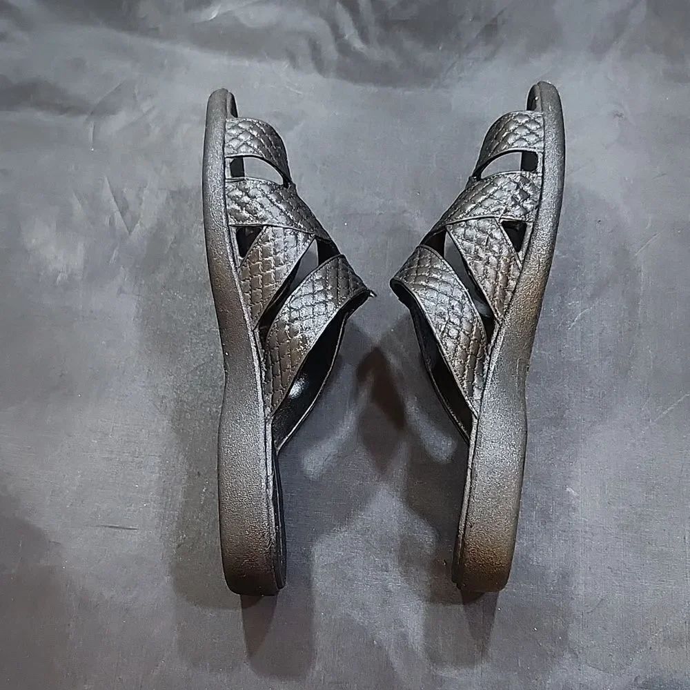OKABASHI CROSS STRAP WOMEN'S SANDALS - Picture 9 of 16